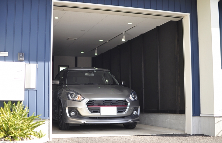 敷地内に独立して建てる独立型ガレージ