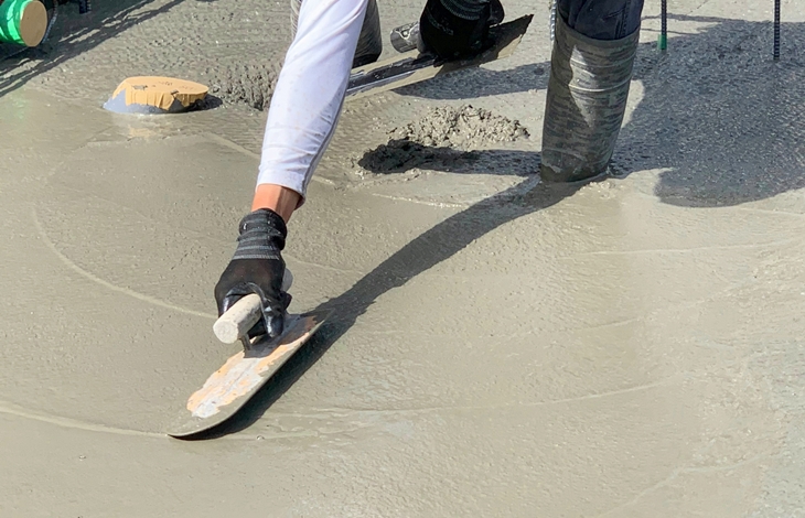 駐車場の土間コンクリート打ち：約1週間〜10日